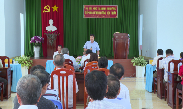 Đại biểu Hội đồng nhân dân thành phố Cao Lãnh và Đại biểu Hội đồng nhân dân phường Hòa Thuận tiếp xúc cử tri phường Hòa Thuận